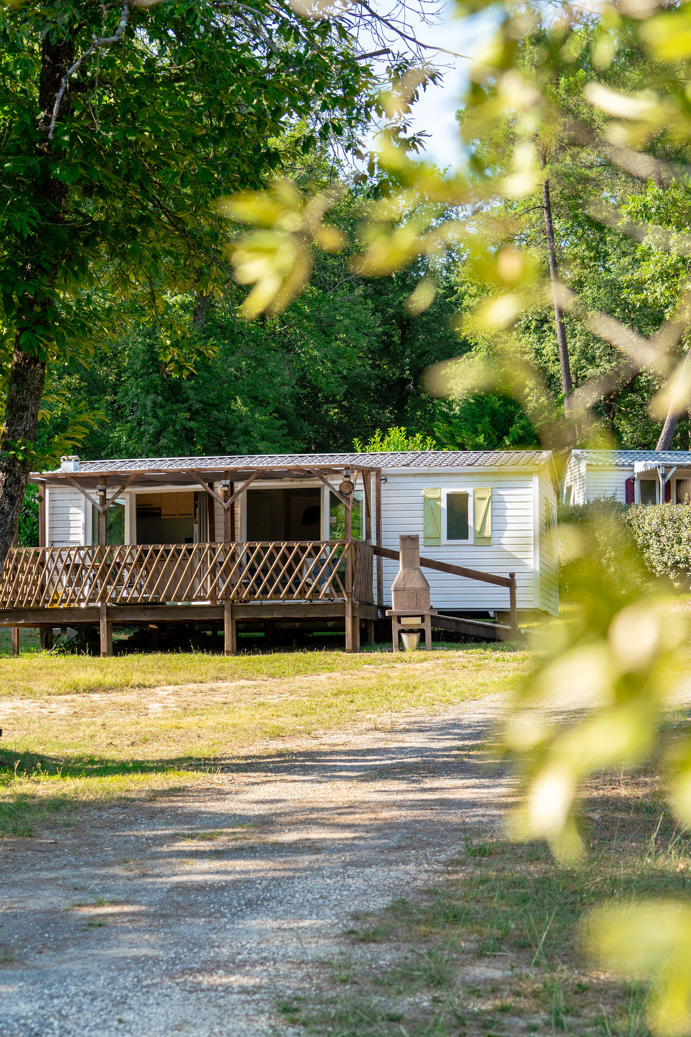 Mobil-home dans un camping nature près de Bergerac